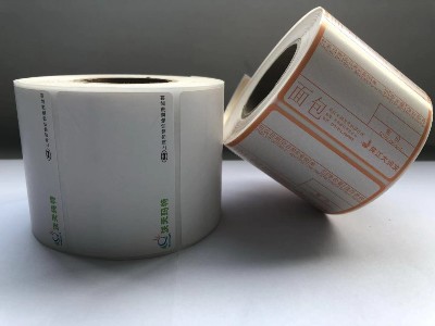 不干胶标签这样使用光油，效果超乎你想象。